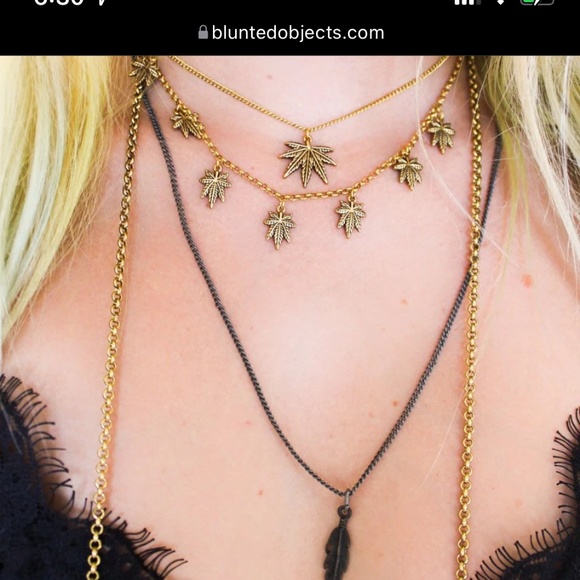 NWOT Blunted Objects Gold flicker weed leaf cannabis charm necklace - Picture 2 of 6